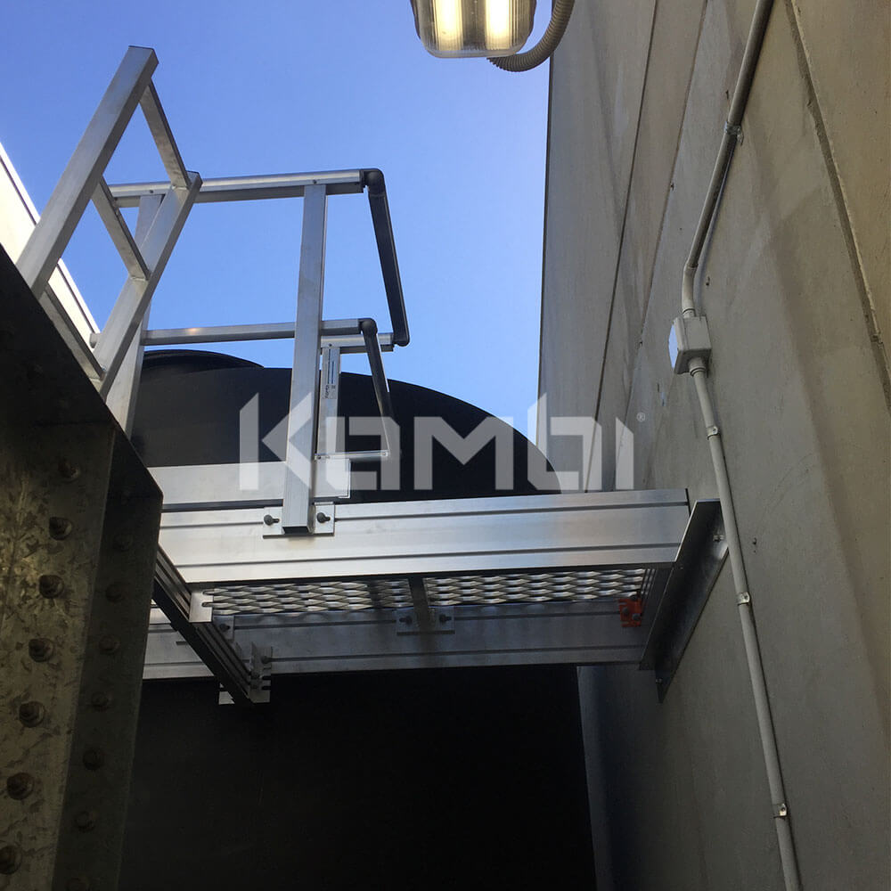 Kombi stair and platform systems - cooling tower access